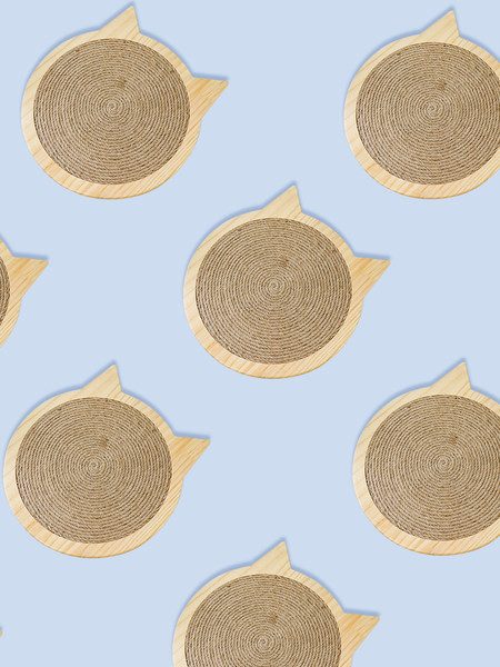 Mâzgălitor de perete din lemn pentru pisici