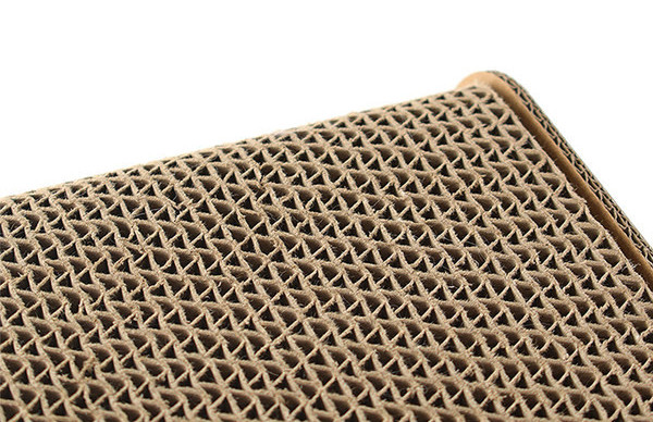 Kaķu skrāpis televizora formā