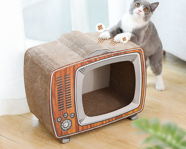 Grebalica za mačke u obliku televizora