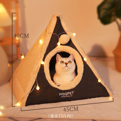 Σκηνή σπιτιών γάτας με μπάλα παιχνιδιού και σκαρίφημα