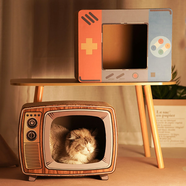 Scarlet pentru pisici - trei modele