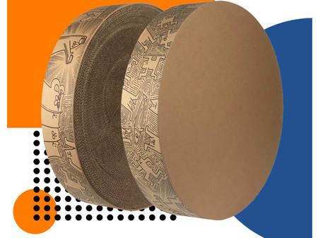 Skruberis no gofrētā papīra kaķiem