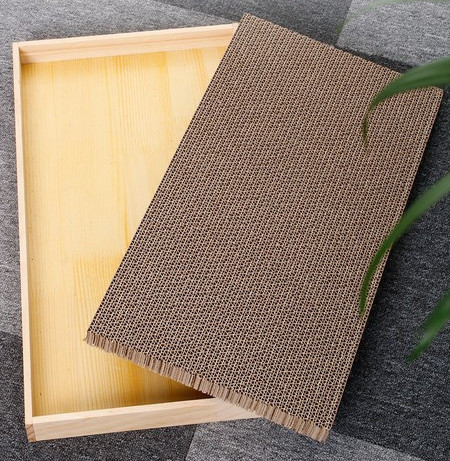 Scarlet pentru pisici cu forma dreptunghiulara din lemn si carton