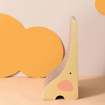 Scarlet pentru pisici cu hartie ondulata - trei modele