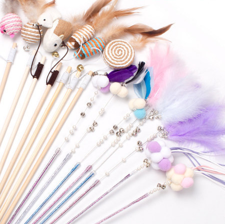 Kačių žaislinė meškerė – skirtingi modeliai