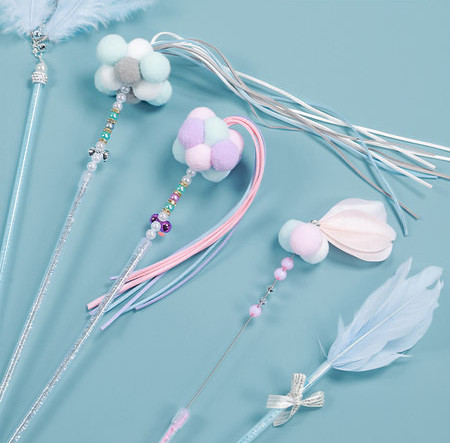 Kačių meškerės žaislas – keli modeliai