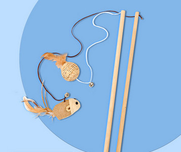 Undiță de pescuit tip jucărie distractivă pentru pisici