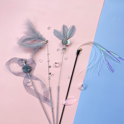 Mänguõng udusulgedega kassidele