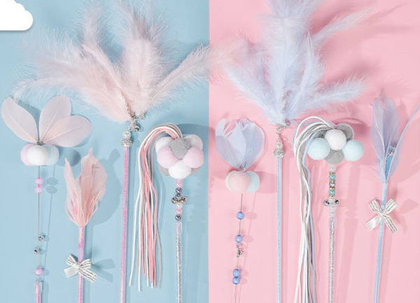 Jucărie pisică cu pandantiv - patru culori