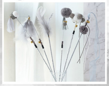 Διασκεδαστικό παιχνίδι γάτας με φτερά - ένα σετ τριών ή περισσότερων τεμαχίων