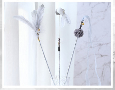 Διασκεδαστικό παιχνίδι γάτας με φτερά - ένα σετ τριών ή περισσότερων τεμαχίων