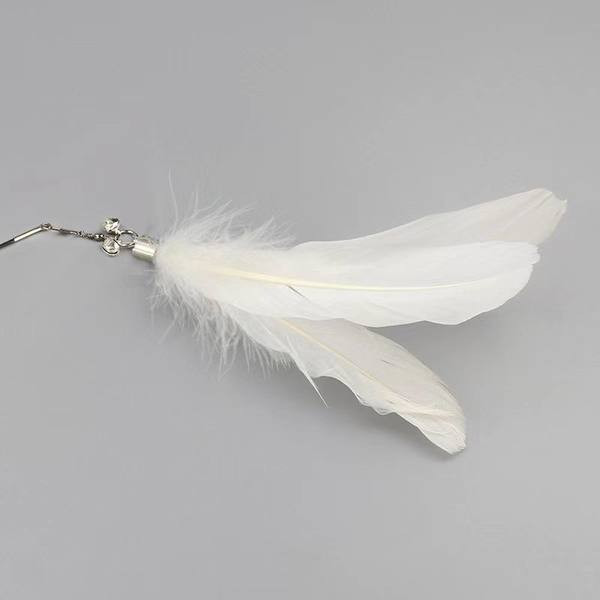 Kassimängu õngeritv sulgedega