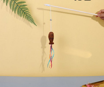 Jucărie pentru pisici pe undița de tip frânghie