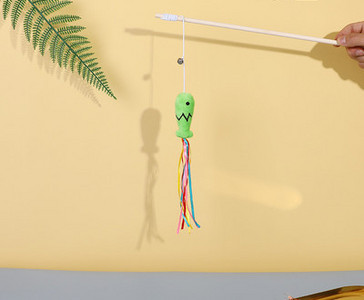 Jucărie pentru pisici pe undița de tip frânghie