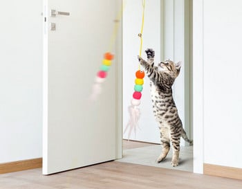 Πολύχρωμο μενταγιόν γάτας κατάλληλο για παιχνίδι