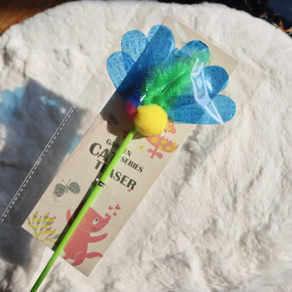 Undiță de pescuit tip jucărie pisică colorată