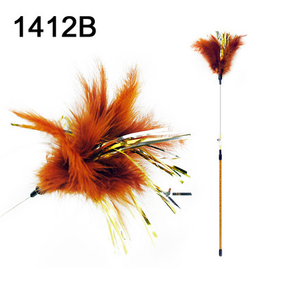 Kassi mängupulk sulgedega