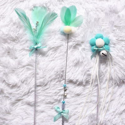 Jucărie pisică cu pene - mai multe modele