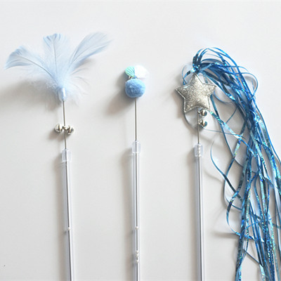 Jucărie pisică cu pene - mai multe modele