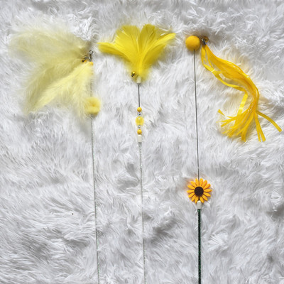 Jucărie pisică cu pene - mai multe modele