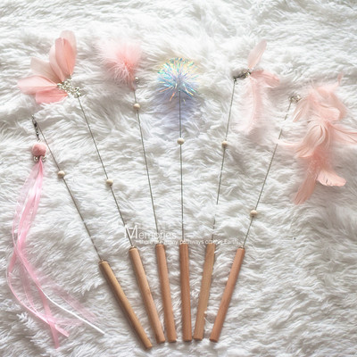 Jucărie pisică cu pene - mai multe modele