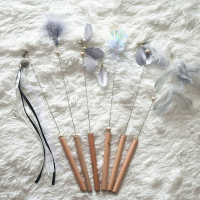 Jucărie pisică cu pene - mai multe modele