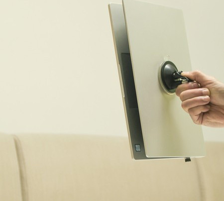 Igračka štap za pecanje s privjeskom perja za mačke