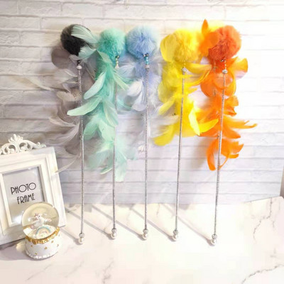 Jucărie pentru pisici tip undiță cu pene colorate