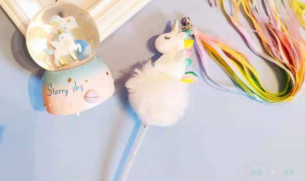 Jucărie pentru pisici unicorn