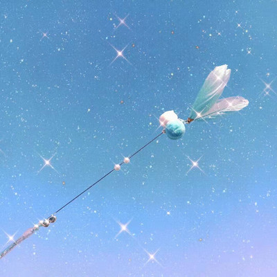 Παιχνίδι γάτας - ένα ραβδί με φτερά