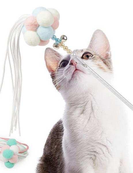 Jucărie pentru pisici cu pene și perle