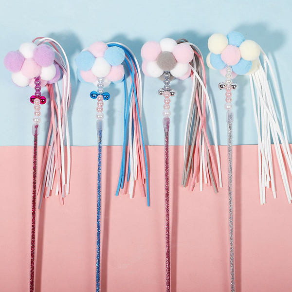 Jucărie pentru pisici cu pene și perle