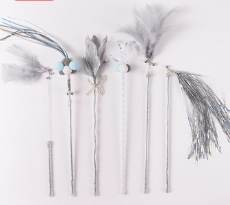 Παιχνίδι κατάλληλο για γάτες με φτερά