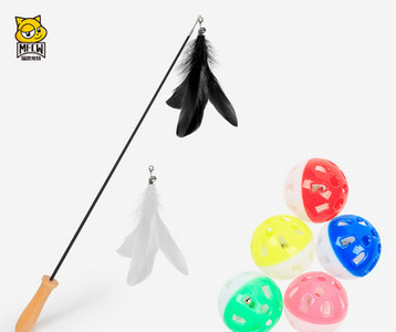 Undiță jucărie cu pană pentru pisici