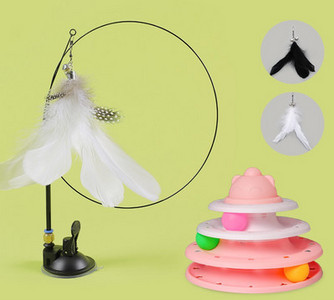 Mačka igračka zvono s perjem