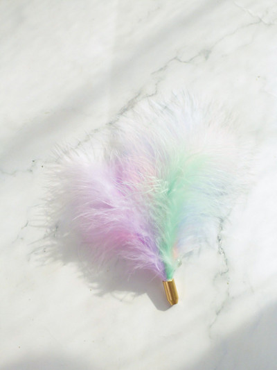 Λουρί σιλικόνης με χνούδι παιχνιδιού για γάτες