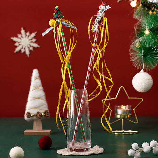 Πολύχρωμο παιχνίδι γάτας με κορδέλα και κουδούνι