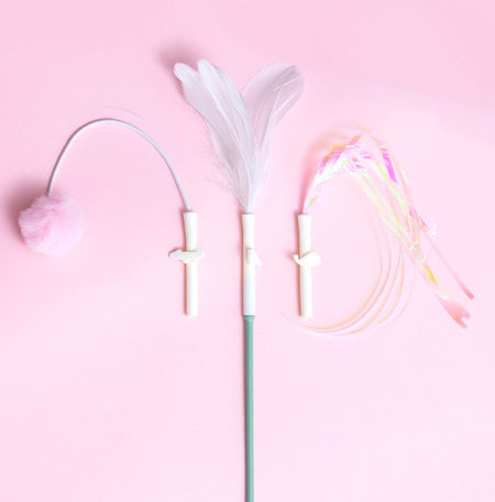 Jucărie pentru pisici cu pandantiv