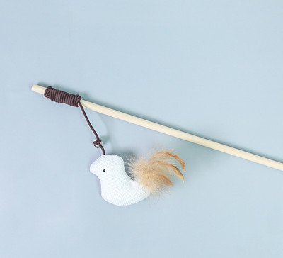 Kassi mängupulk erinevate ripatsidega