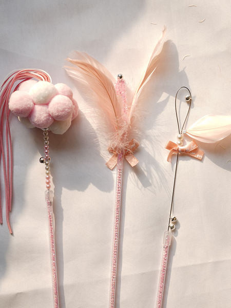 Kassi mänguasi sulgedega - 1 või 3 tükki