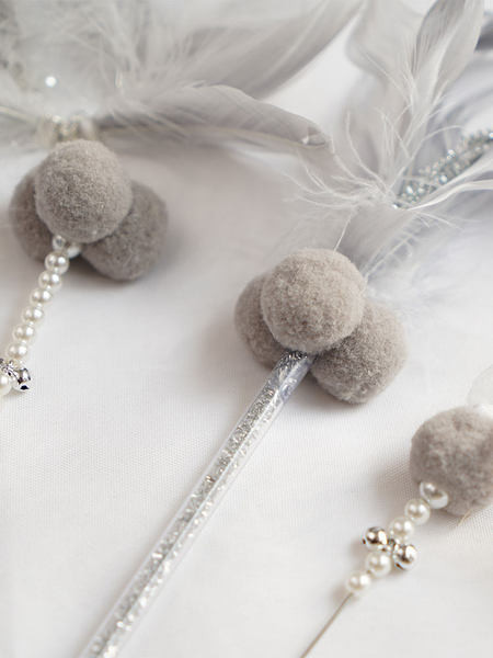 Kassi mänguasi sulgedega - 1 või 3 tükki