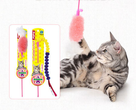 Jucărie cu pandantiv pentru pisică