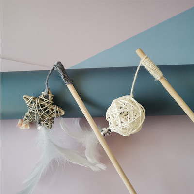 Diferite modele de jucărie pentru pisici cu pene de undiță