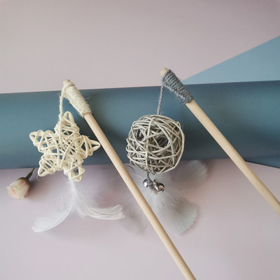 Diferite modele de jucărie pentru pisici cu pene de undiță