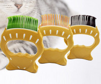 Pieptene pentru pisici cu maner in trei culori