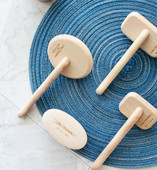 Puidust hari karvade eemaldamiseks – sobib kassidele