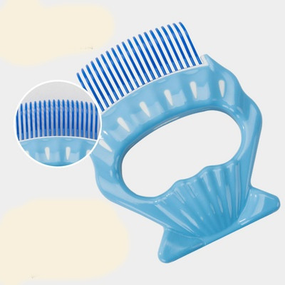 Pieptene pentru pieptănarea pisicilor cu mâner