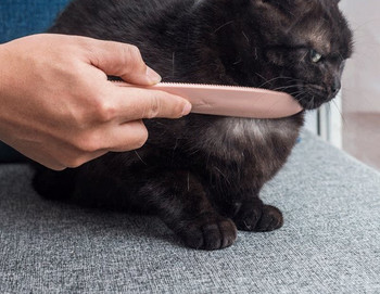 Котешки гребен за масаж и разресване имитиращ котешки език