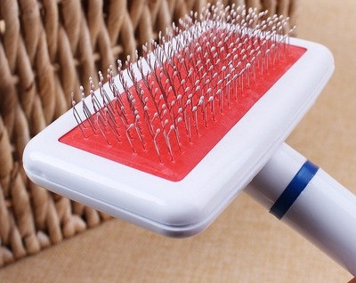 Perie pentru păr de pisică