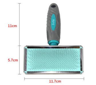 Perie în diferite modele pentru îndepărtarea părului la pisici